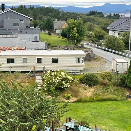 Big And Affordable Minihouse With 4 Bedrooms Holiday home *