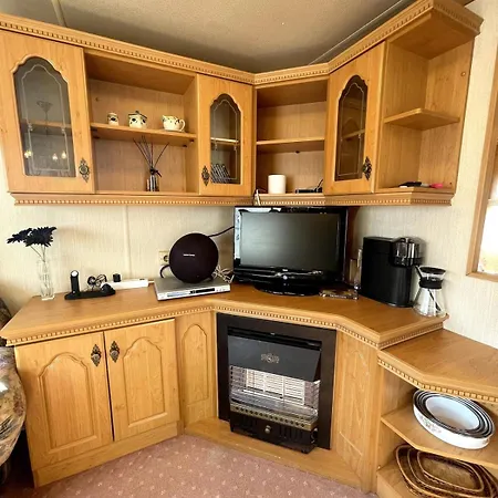 Feriehus Big And Affordable Minihouse With 4 Bedrooms